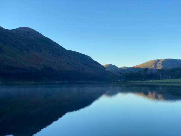 Lake reflections winter