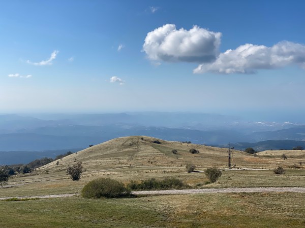 clouds, mountaintop, Slavnik